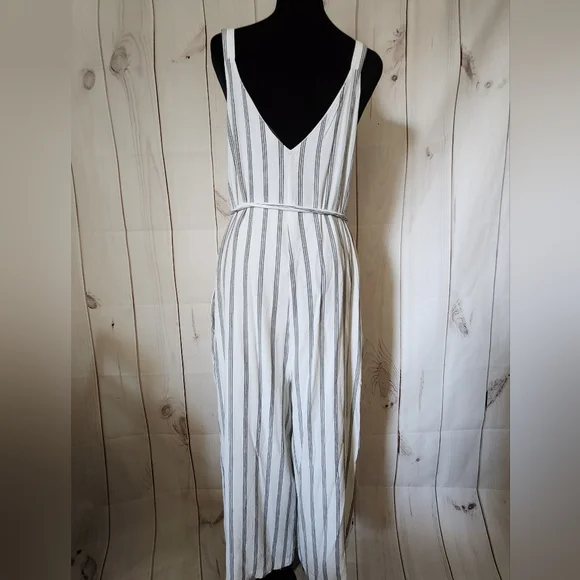 American Eagle rompers, size L - Picture 2 of 3